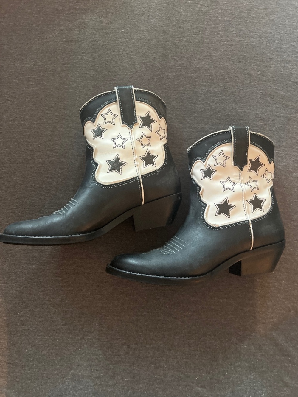 Zara Short Cowboy Boots – Embroidered Star Details
